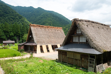 Fototapeta na wymiar traditional Japanese village at shirakawago, Japan