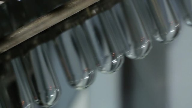 Conveyor for the production of carbonated drink