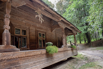 Drewniana chata, skansen Ukraina Lwow