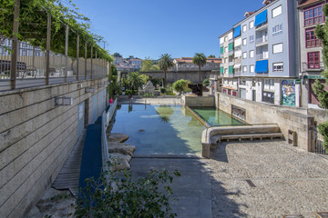 Piscina  de Las Burgas, aguas termales y medicinales de Orense, Galicia 