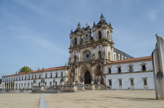 Facade of the Church of the Cistercian abbey of Alcoba&ccedil;a, center of Portugal.