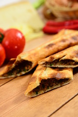 Pide with ham and cheese