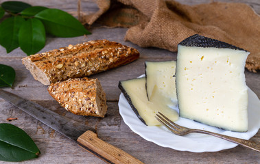 Cured cheese