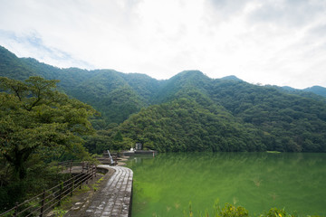 Fototapeta premium 豊稔池堰堤(豊稔池ダム) 香川県観音寺市