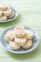 Chinese sweetmeat made of rice flour