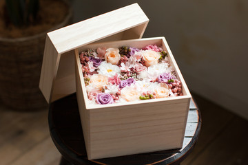箱に入ったプリザーブドフラワー