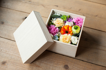 箱に入ったプリザーブドフラワー