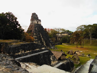 Templos en Tiakl. Ruinas Mayas. Guatemala