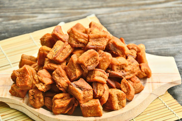 Pork Crackling from lard