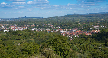 Fototapeta na wymiar Blick vom Heuberg in Ettenheim in der Ortenau