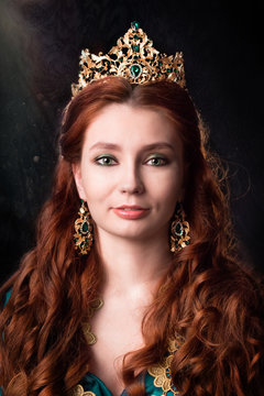 Girl at the image of Turkish sultan's wife