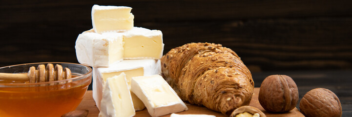 slices of cheese brie or camembert with croissants