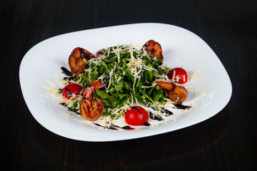 Salad with prawn