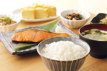 日本のごはん　和食　Japanese foods(Typical Japanese breakfast)