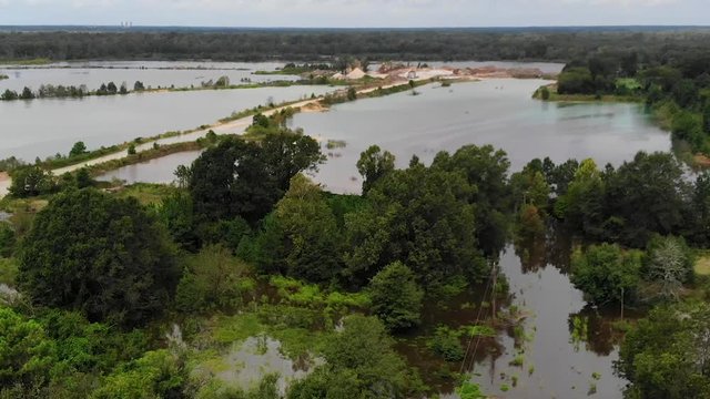 river flooding footage from hurricane Florence in North Carolina
