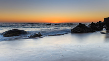 Fototapeta na wymiar Clear Skies Sun Rising Seascape