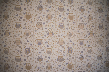 Wallpaper of owls in a children's room