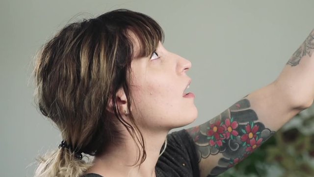 3_Eating tortilla chips in slow motion