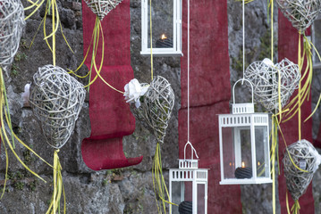 Cuori in salice in addobbi per manifestazioni 