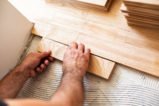 Assembly of patterned wood surface