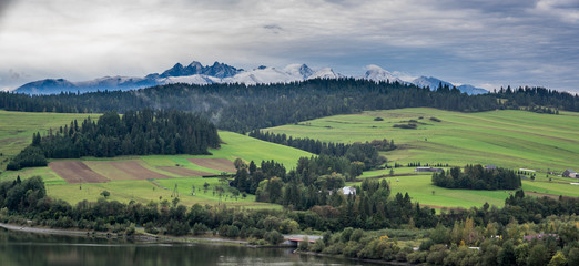 Panorama Tatr z Niedzicy (Zapora) 02 © Rafal Lechowicz