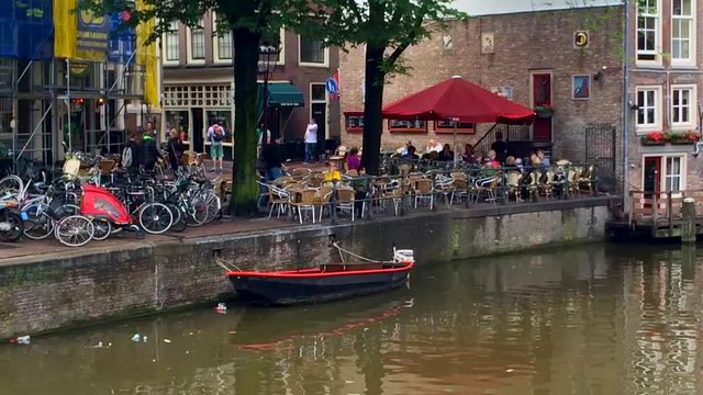 Timelapse of Amsterdamer canel.