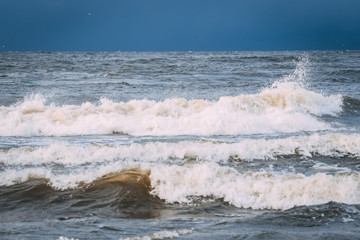 Storm waves near shore 