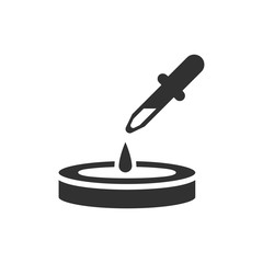 Pipette and Petri dish