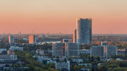 Bonn und Köln in der Abendsonne