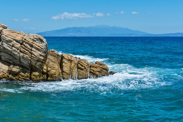 Fototapeta premium Rock and sea waves