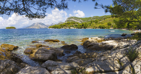Fototapeta na wymiar Croatia - The coast of Peliesac peninsula near Zuliana village