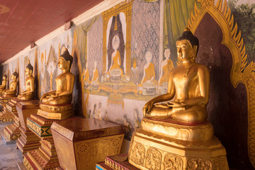 Buddhist Temple name Wat Phra That Doi Suthep in Chiang Mai city, Thailand - The most beautiful golden stupa in Thai. ​