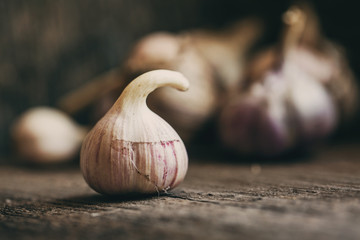 Garlic in a wooden box.