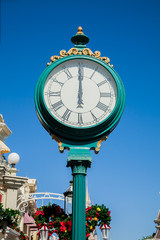 Fototapeta na wymiar street clock, clock outdoor