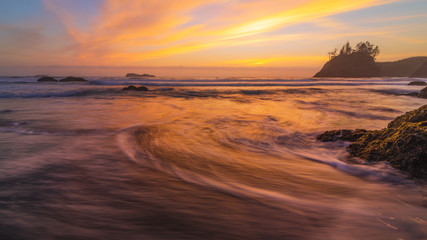 Obraz premium Sunset at a Rocky Beach, Northern California Coast