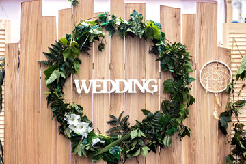 Fototapeta na wymiar wedding wall for photos