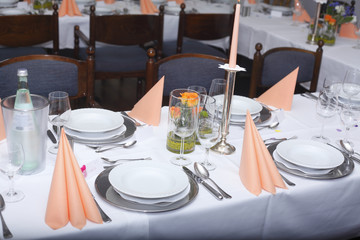Festlich gedeckter Tisch