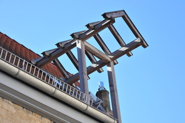 Balkenskelett einer Sattelgaube