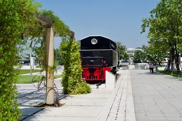 Construction and decoration