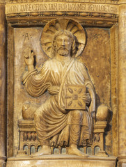 Fototapeta na wymiar MODENA, ITALY - APRIL 14, 2018: The relief Jesus the Teacher in Duomo by Anselmo da Campione (1165-1225).