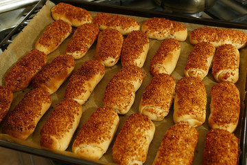homemade pastries, to enjoy tea with sesame bagels in the oven,


