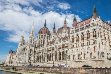 Fototapeta premium View of Budapest parliament, Hungary