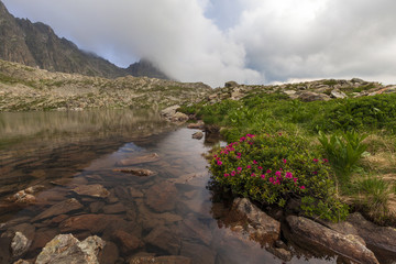 Lacs de Terre Rouge dans le Mercantour