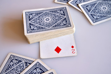  carte da poker, giocare con le carte