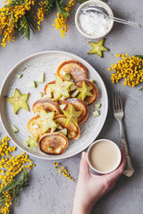 pancakes with carom and pear