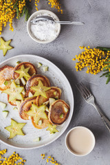 pancakes with carom and pear