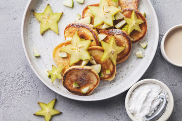 pancakes with carom and pear