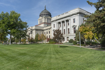 Fototapeta na wymiar Montana State Capitol in Helena Montana