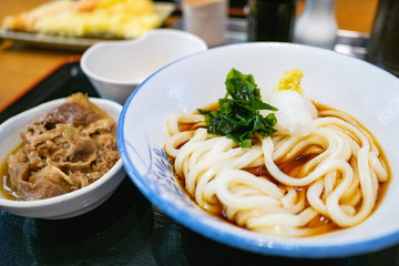 肉ぶっかけうどん