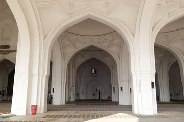 Архитектурные элементы декора усыпальницы и мечети "Ибрагим Рауза" в Биджапуре в Индии   